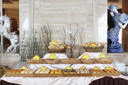 Jin Yuan Hotel Revolving Restaurant