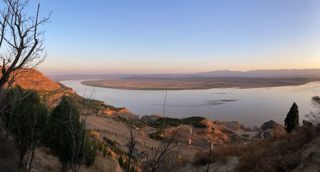 Hotels near Scenic Area of Yu's Crossing on the Yellow River