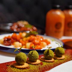 荟廷·晶萃(静安晶品店) User Photo