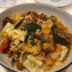 Dining Room At Kendall College User Photo