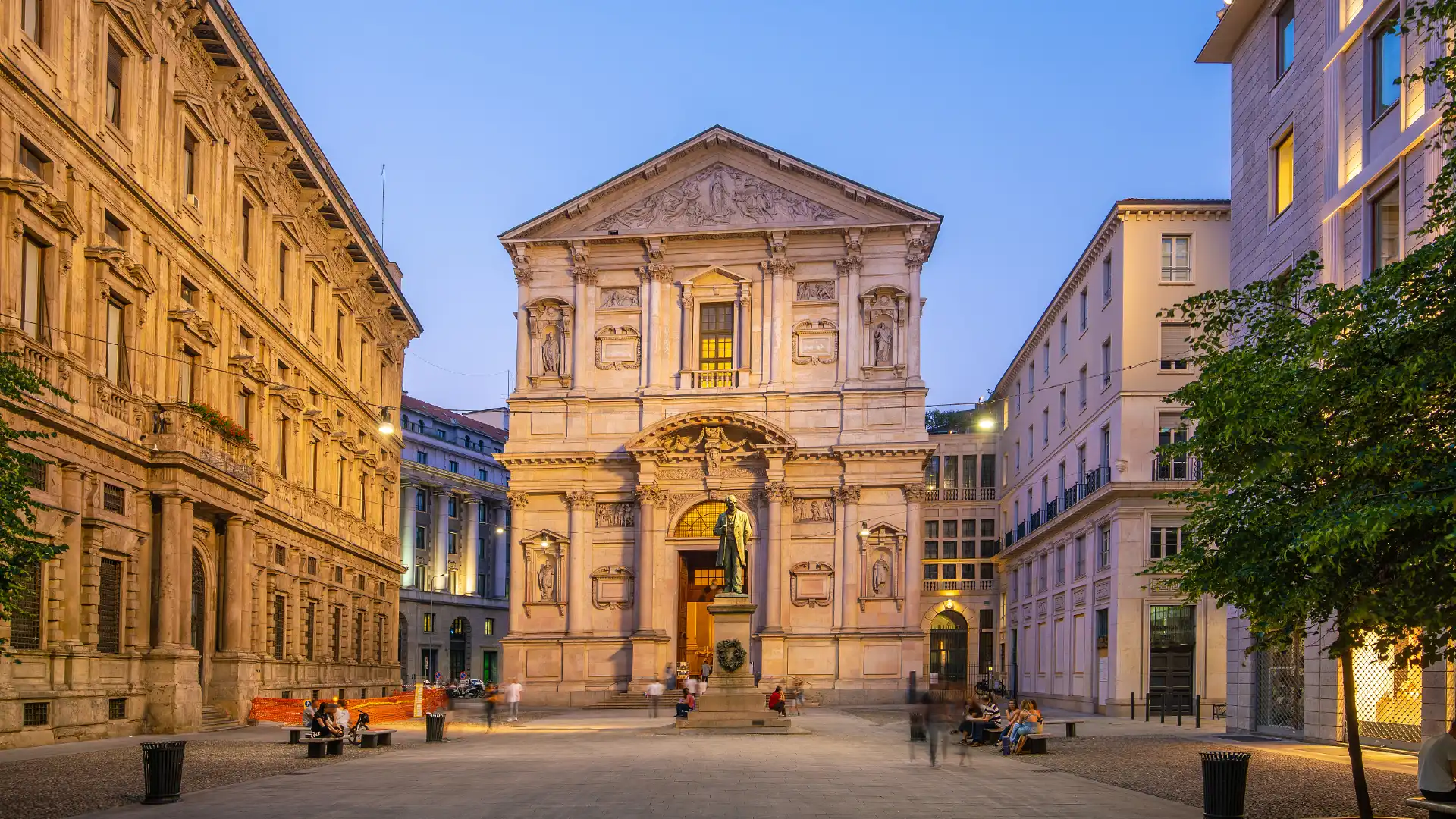 Hotels near Chiesa di San Fedele