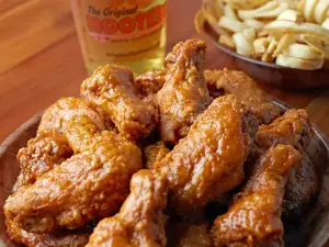 Hooters