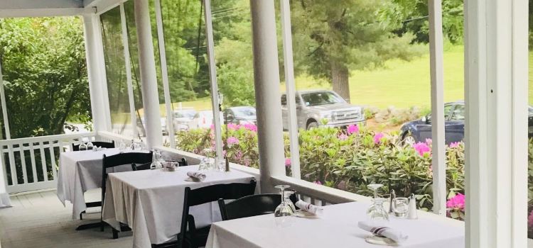Woodbound Inn