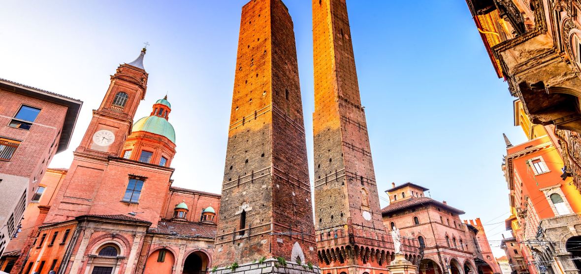 Bologna Travel Guide 2026: Top Attractions, Things to Do & Deals