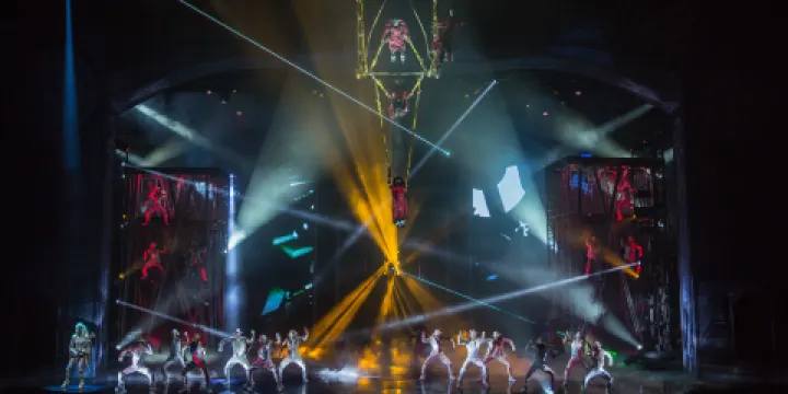 太陽劇團《邁克爾傑克遜ONE》秀