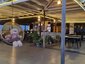 Skyline Sports Bar semporna