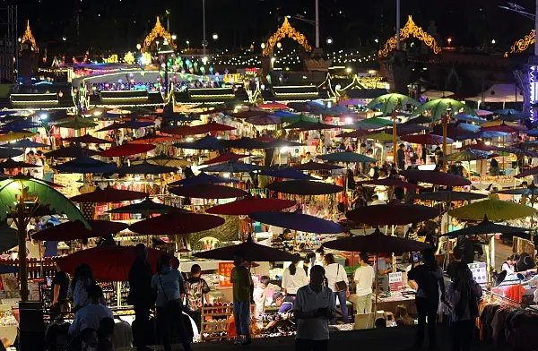 Night markets in Xishuangbanna