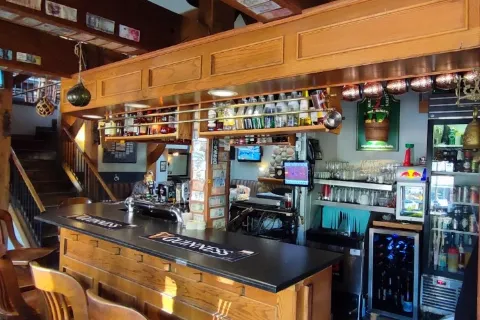 Kensington Pub