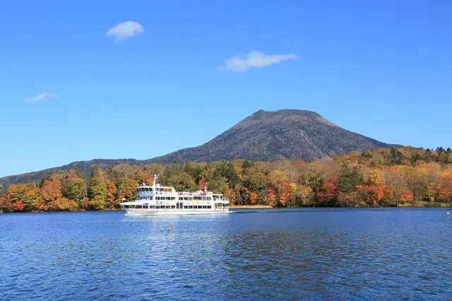 Sightseeing Boats in Hokkaido