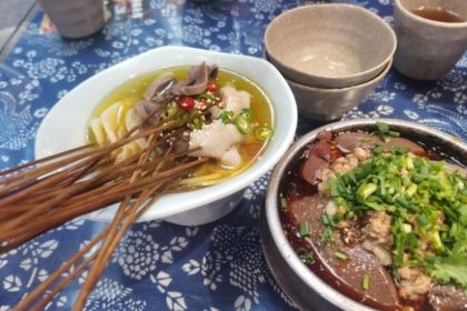 You Ji Fat Intestines and Local Chuan Cuisine