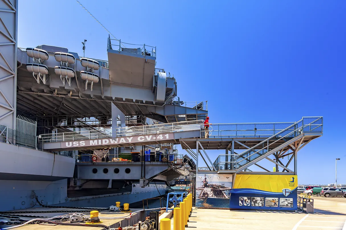 3_USS Midway Museum