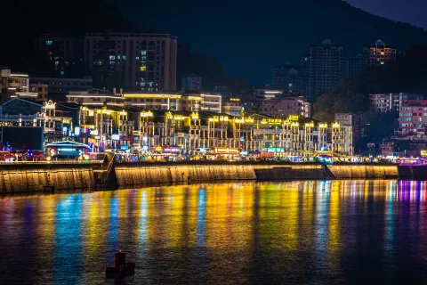 Bainiandong Street