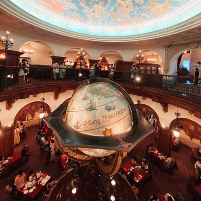 ディズニーでワインを楽しむ 要塞レストラン マゼランズ Trip Com 東京の旅のブログ