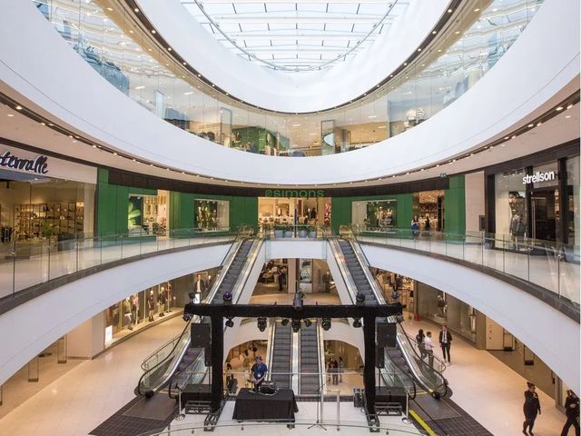 CF Rideau Centre, Ottawa