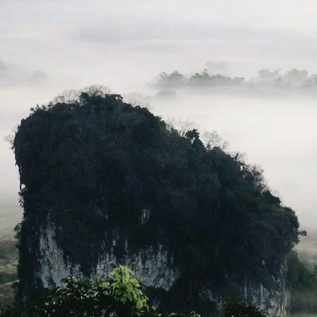 จุดชมวิวทะเลหมอก​ วิวหลักล้าน