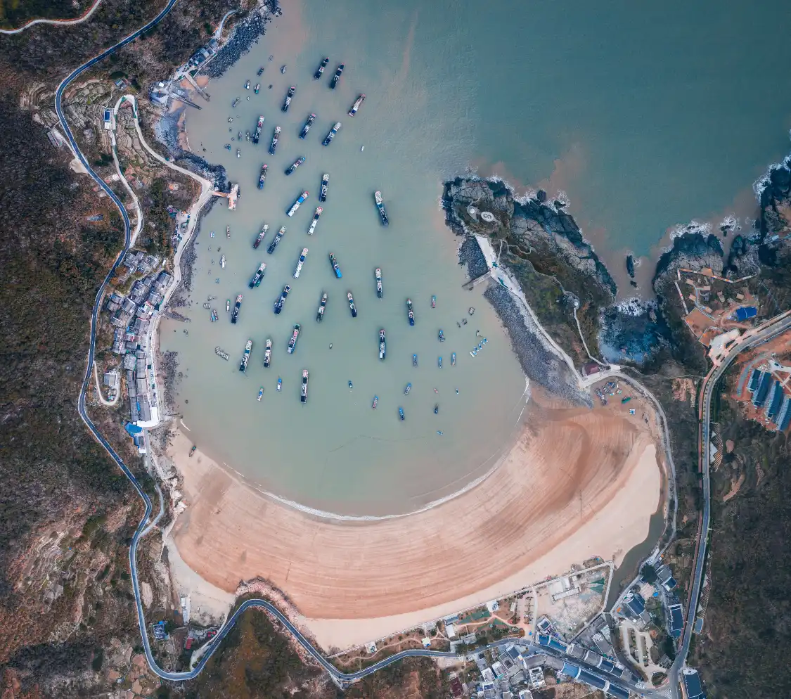 Hotels near Yueliangwan Sand Beach
