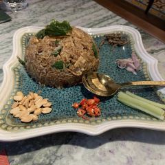 Queen·Cheuk Yuet User Photo