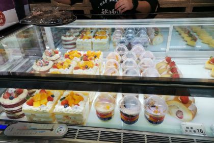 郭師傅餅店(華貿店)