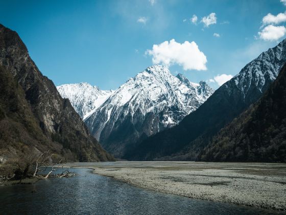 Bawanghai Lake