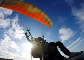 霧城滑翔基地