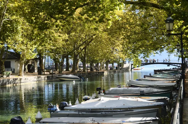 Семейные Отели в г. Тамунинг