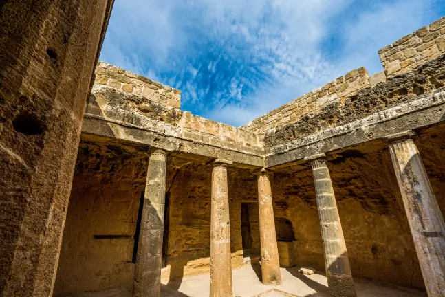 Авиабилеты Пафос Москва