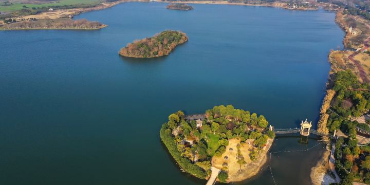 Jincang Lake Park
