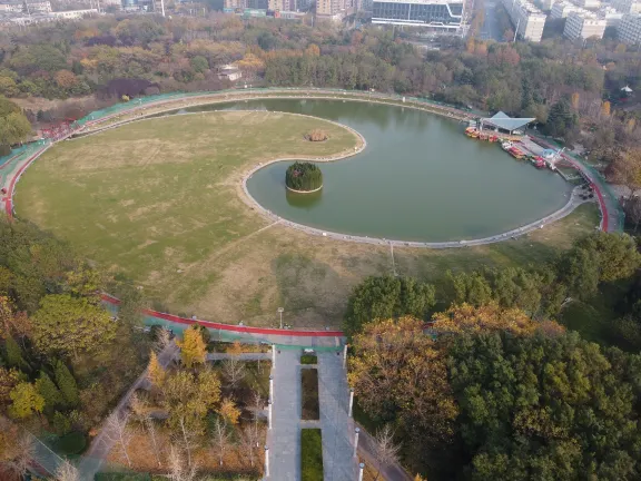4-Star Hotels in Zhongmu