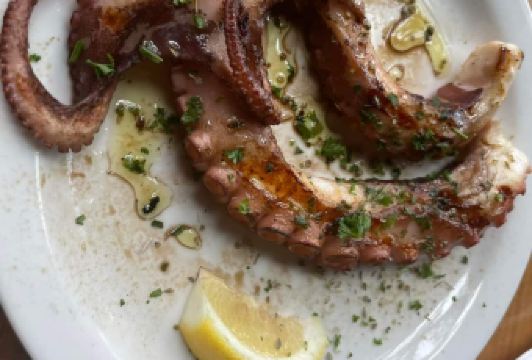 El Pescador Fish Market User Photo