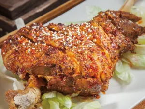 Xi an Jiasan Stuffed With Juicy Pork Baoziguan