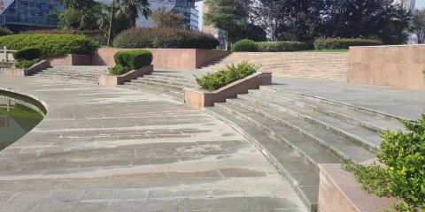 文化廣場（陵園路）