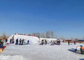 天都滑雪場