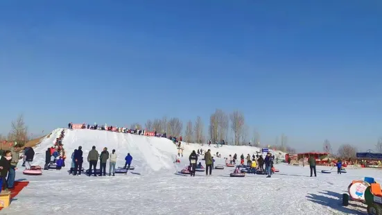 天都滑雪場