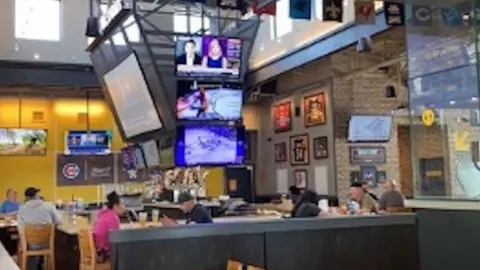 Buffalo Wild Wings in 雷克縣