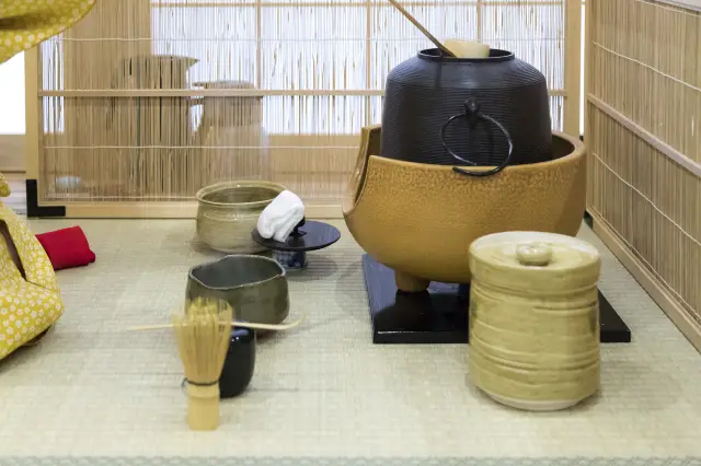 Tea Ceremony Experiences in Osaka