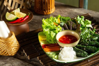 MẸT Vietnamese restaurant & Vegetarian Food 3