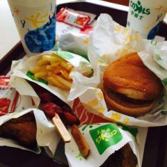 华莱士·全鸡汉堡(凤凰大街店) User Photo