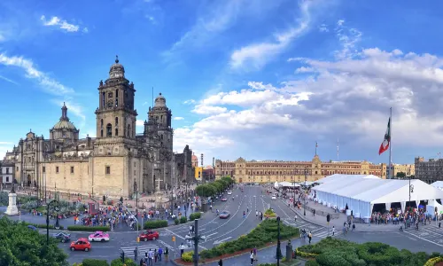 Constitution Plaza