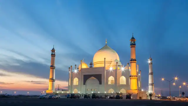 Hotels near Grand Mosque of Kuwait