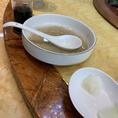 伊峰源炕锅土火锅(茶卡店) User Photo