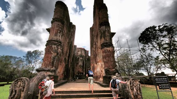 Lankatilaka Temple