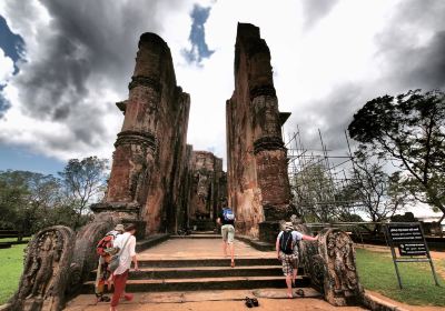 Lankatilaka Vihara