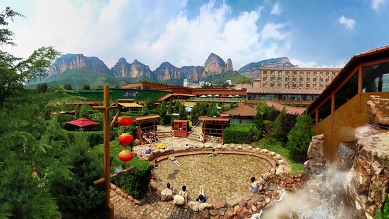 Hushan Hot Spring Resort