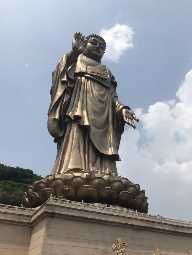 Lingshan Giant Buddha