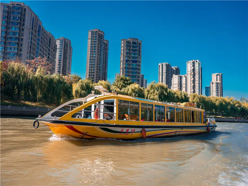 Outer Qinhuai River Rowboat (Shuimu Qinhuai Wharf)