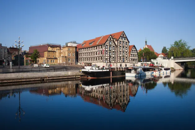 Vé máy bay Bydgoszcz Forde