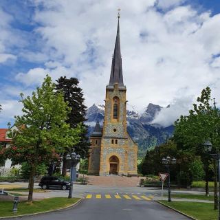 #tripaway
located in st gallen is this beautiful place with an amazing scenery.It is an hour drive from Zurich . It is surrounded by a spectacular mountain landscape with picturesque hiking trails and breathtaking scenery.I enjoyed the fresh air,nice hotel and hiking.A must visit.Best wishes and Journey mercies.Welcome to Switzerland 🇨🇭 
#tripaway