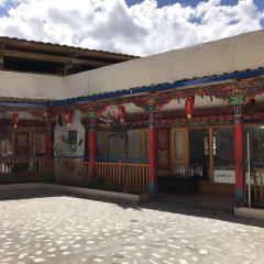 Cuihua Stone Pot Restaurant with Local features User Photo