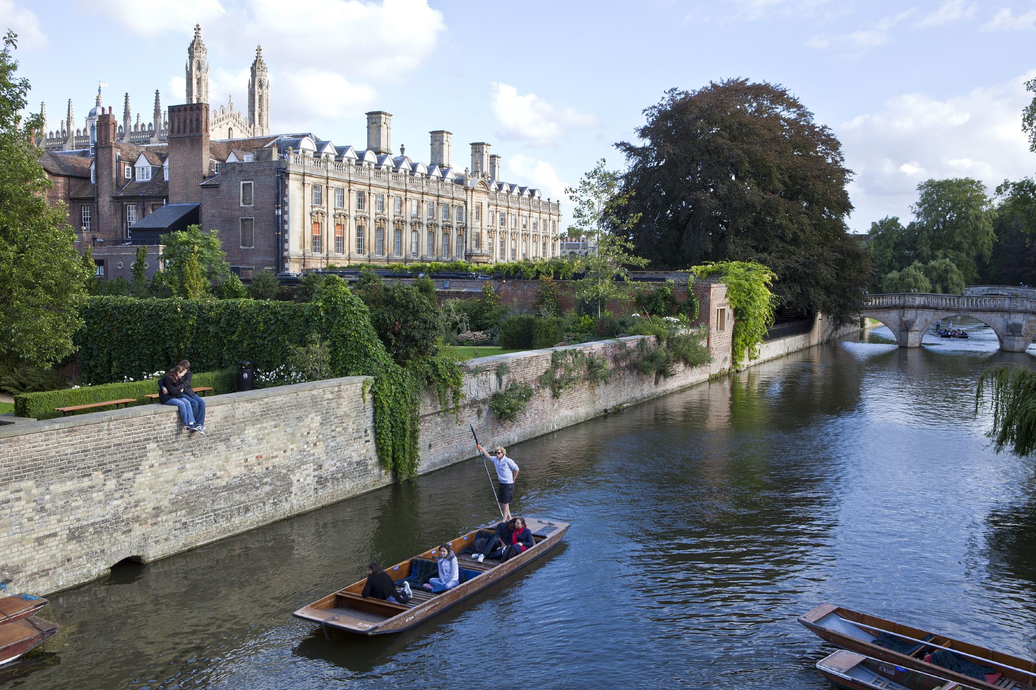 Cambridge day tour: River Cam + Mathematical Bridge + The Corpus Clock + Trinity Ln + The National Gallery