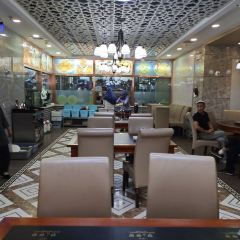 二洒手抓美食城 (一分店) User Photo